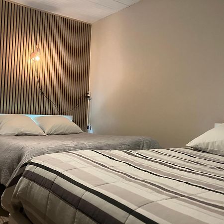 Hotel Du Nord Chambres Familiales Fontaines  外观 照片