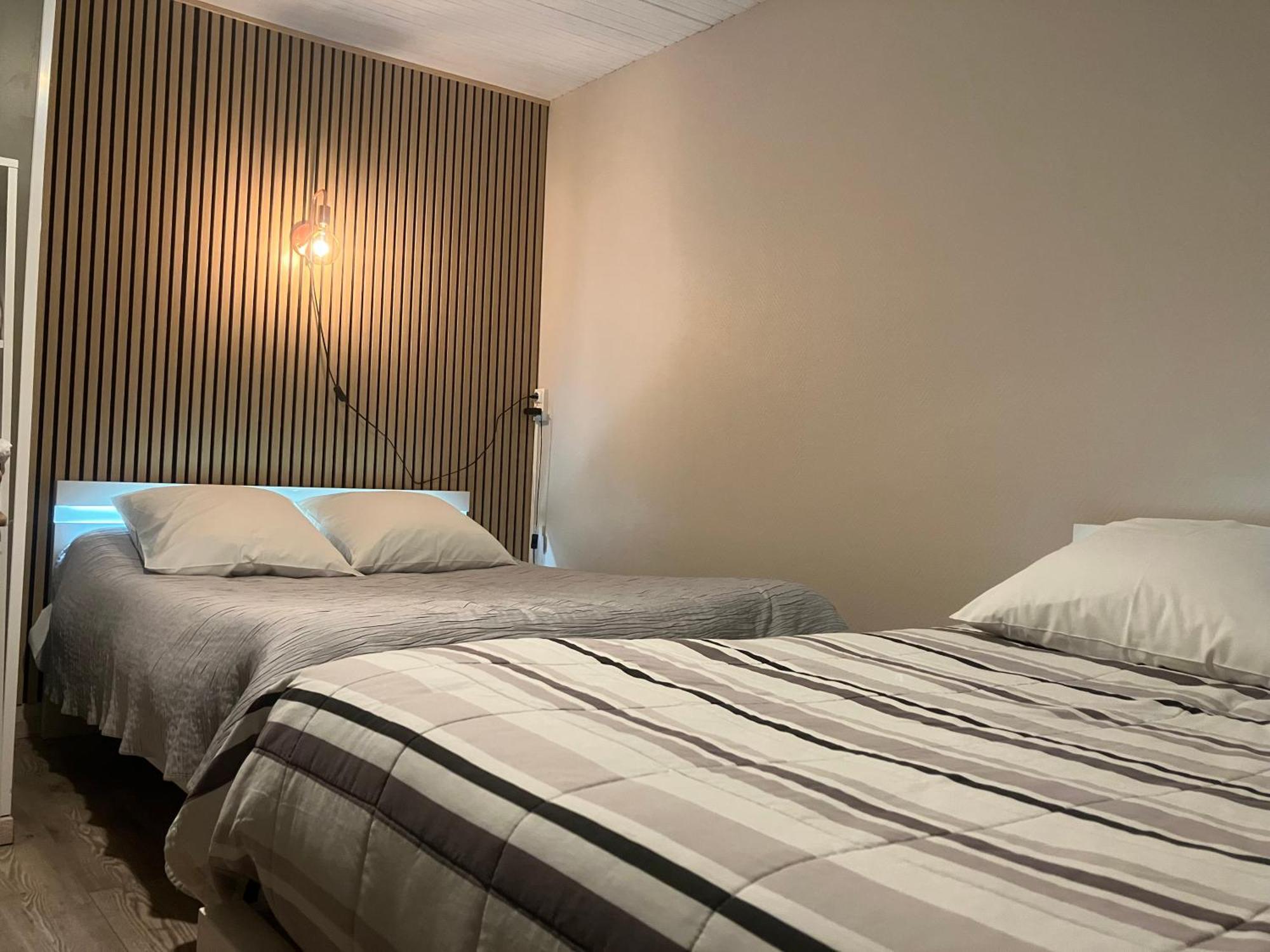 Hotel Du Nord Chambres Familiales Fontaines  外观 照片