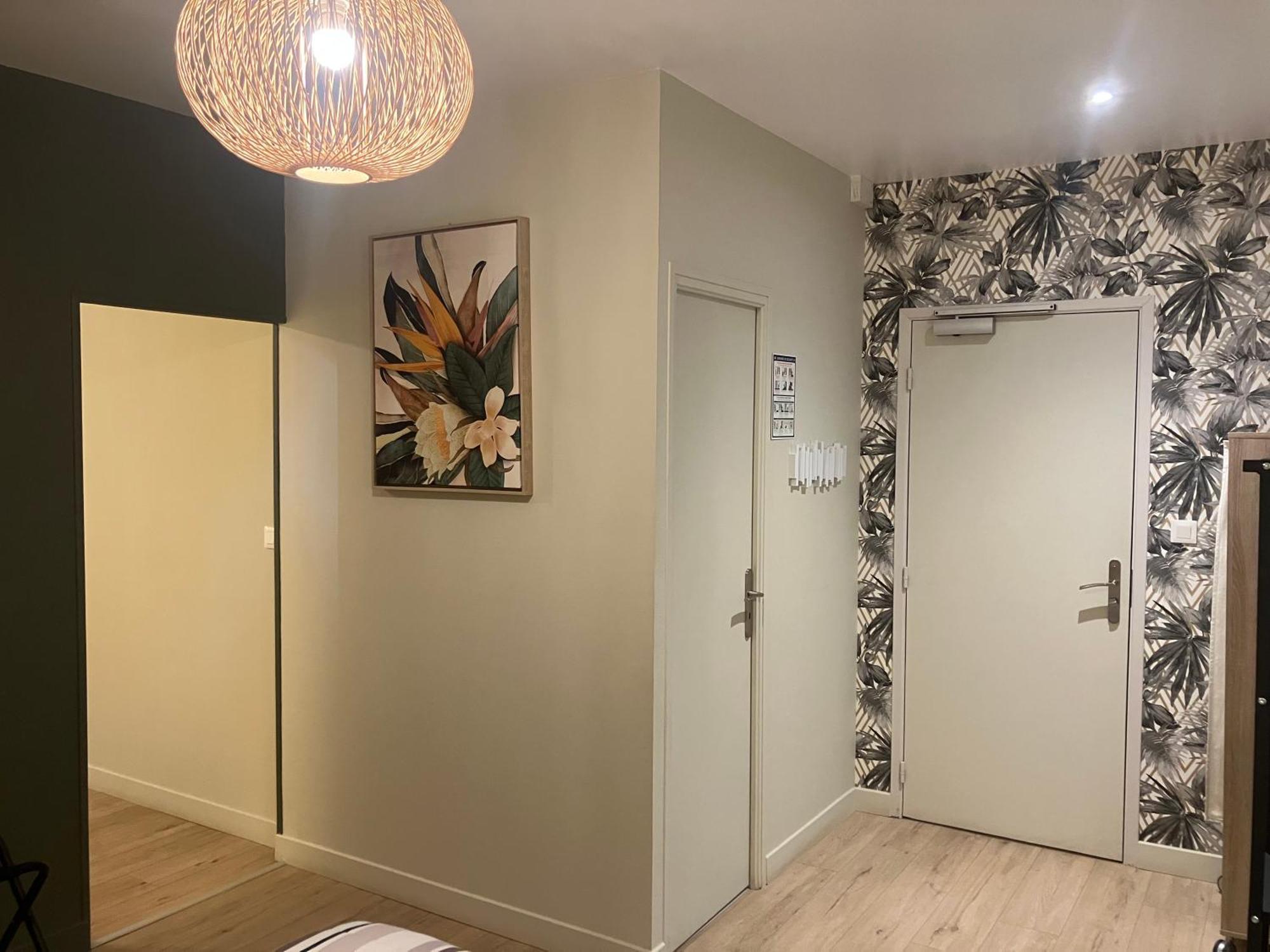 Hotel Du Nord Chambres Familiales Fontaines  外观 照片